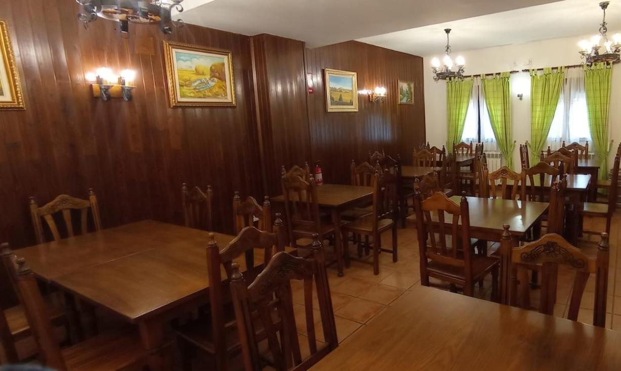 La Del Horno Hotel *